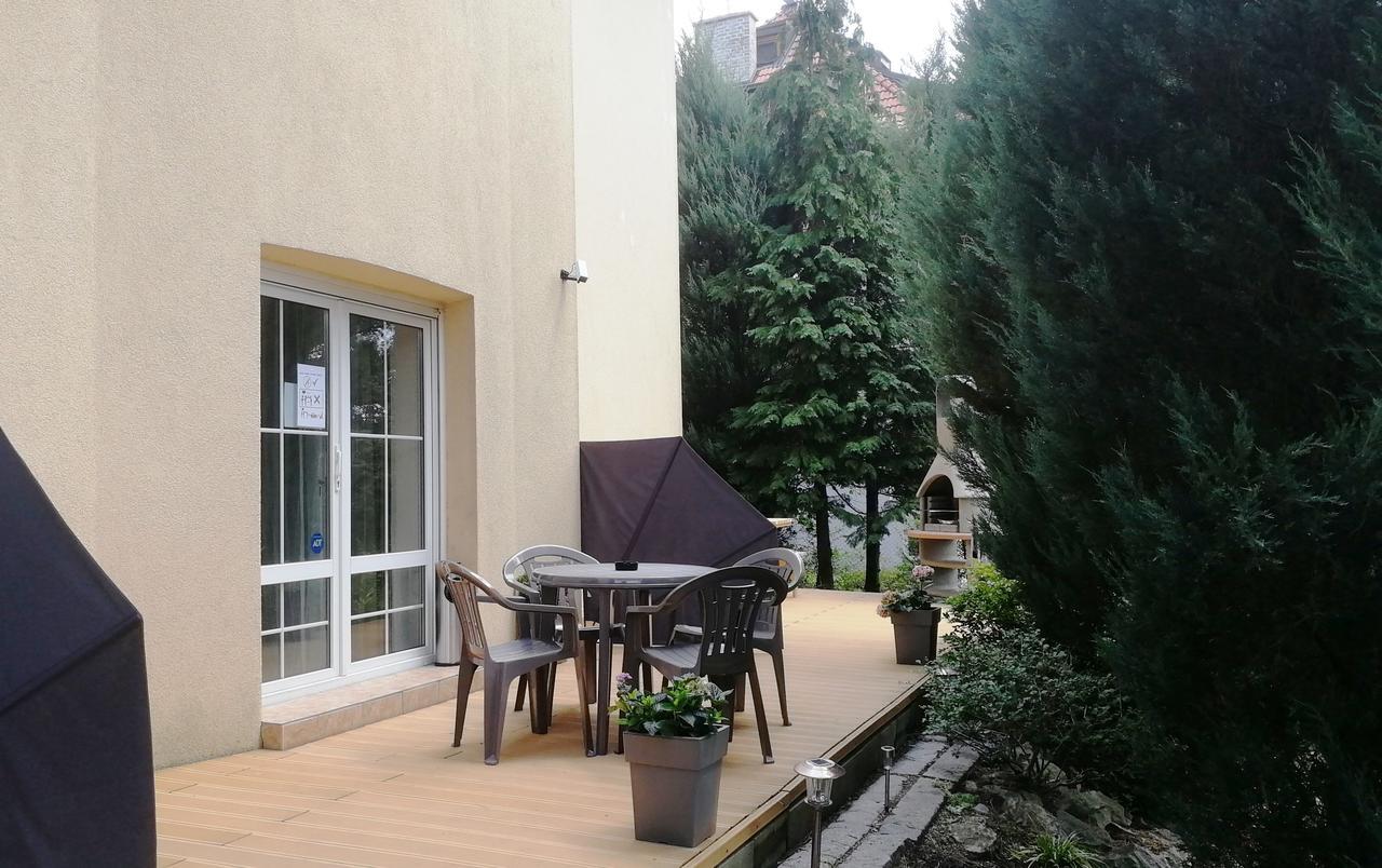 Family Style & Garden Apartments Прага Экстерьер фото